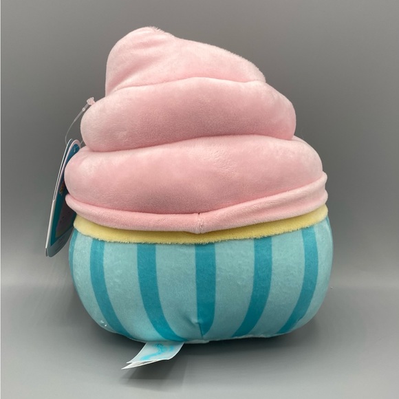 Squishmallows Diedre Cupcake Plush 7 Inch Pink Blue Stuffed Toy Gift Kellytoy - Picture 2 of 3